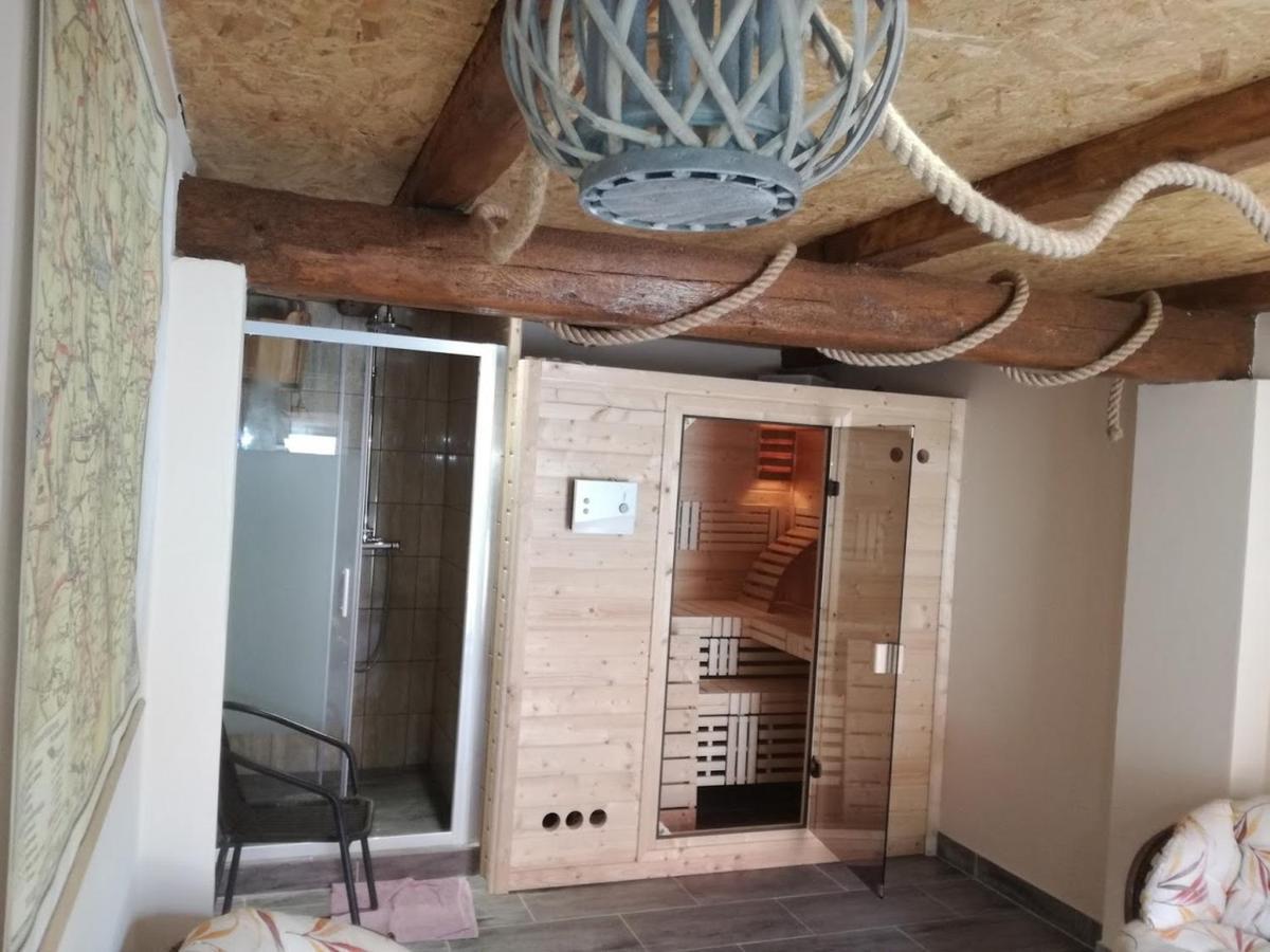Gospodarstwo Agroturystyczne Z Basenem & Spa I Alpakami Elk Luaran gambar